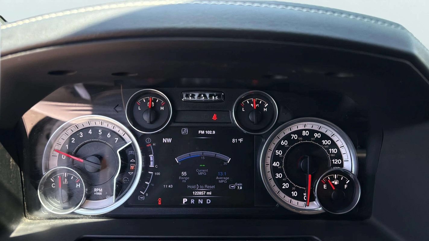 Used 2016 RAM 1500 Laramie w/ Convenience Group AWD/4WD image 12