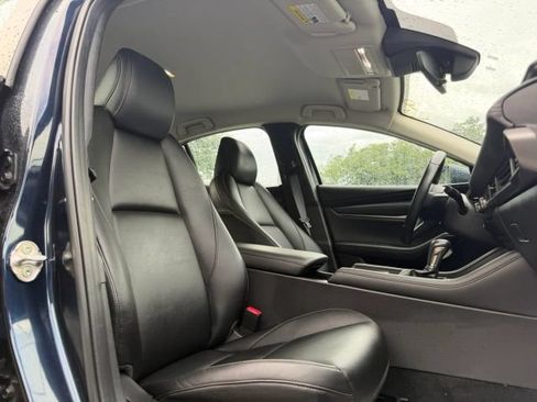Used 2021 MAZDA MAZDA3 s FWD image 15