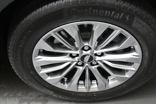 Used 2024 Cadillac XT4 Premium Luxury w/ Cold Weather Package AWD/4WD image 36