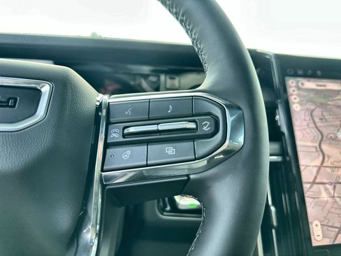 New 2026 GMC Yukon XL Denali w/ Sun & Power Step Package AWD/4WD image 32