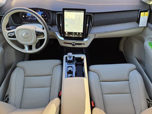 New 2026 Volvo XC90 B6 Ultra w/ Protection Package Premier image 28