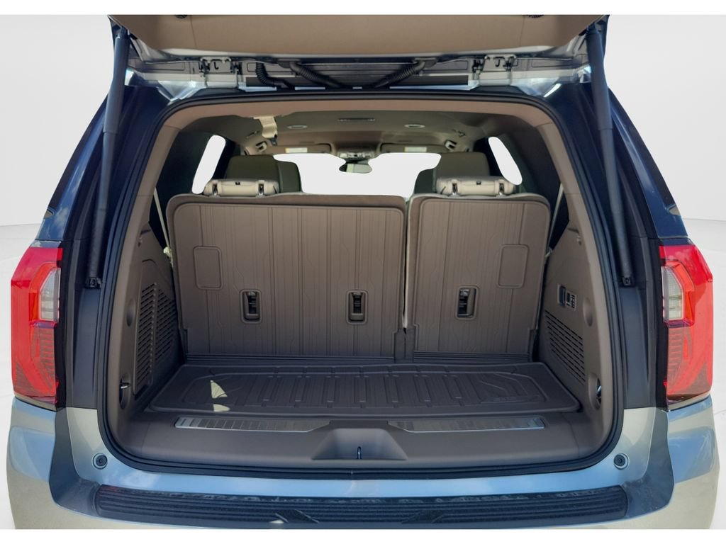 New 2026 GMC Yukon Denali w/ LPO, Floor Liner Package AWD/4WD image 9