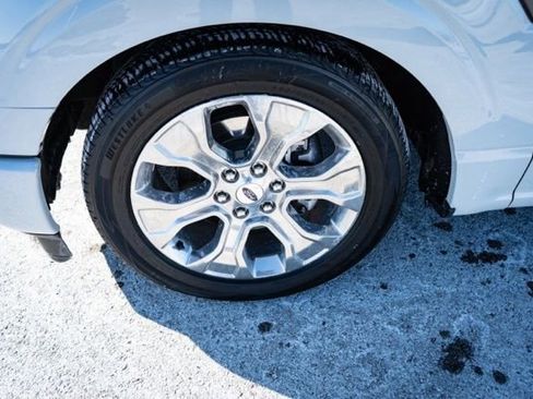 Used 2023 Ford F150 Lariat AWD/4WD image 13