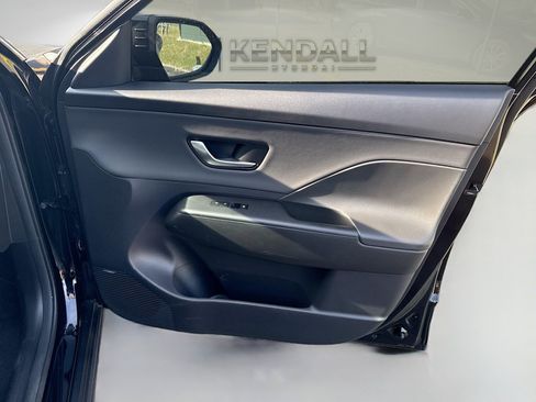 Used 2024 Hyundai Kona Limited image 32