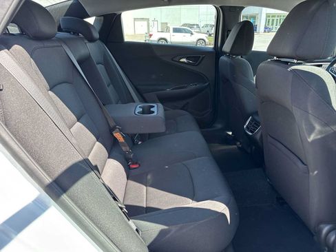 Used 2025 Chevrolet Malibu LT FWD image 25