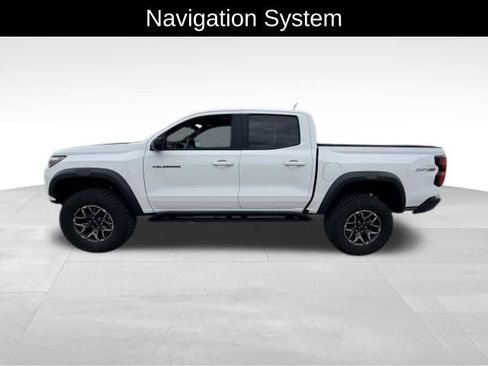 Used 2023 Chevrolet Colorado ZR2 w/ ZR2 Convenience Package III AWD/4WD image 4