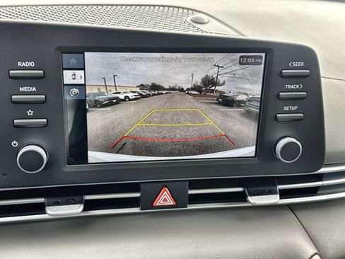 New 2026 Hyundai Elantra SE image 19