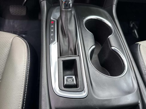 Used 2020 Chevrolet Equinox LS FWD image 33