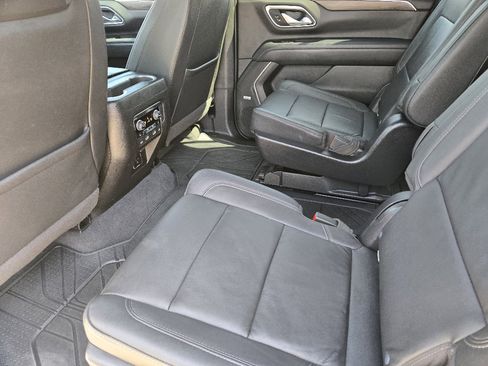 Used 2022 Chevrolet Suburban Z71 w/ Z71 Off-Road Package image 29