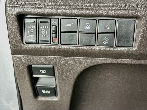 Used 2019 Honda Odyssey EX-L image 17