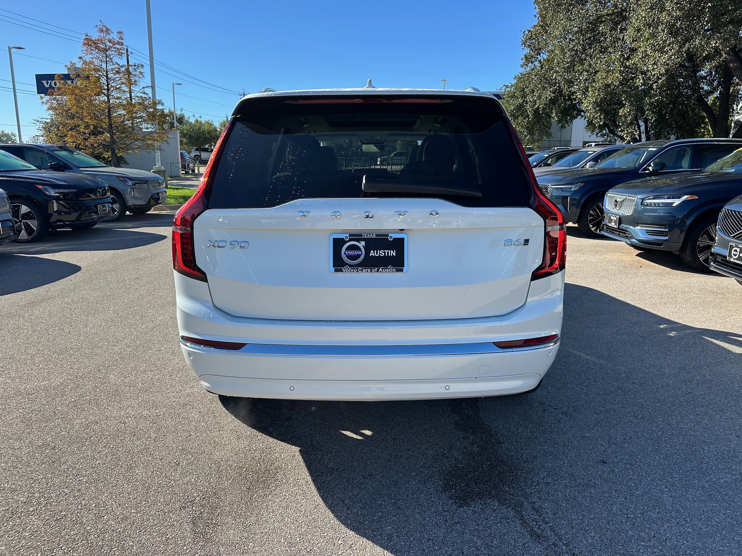 Used 2026 Volvo XC90 B6 Ultra w/ Protection Package AWD/4WD image 5