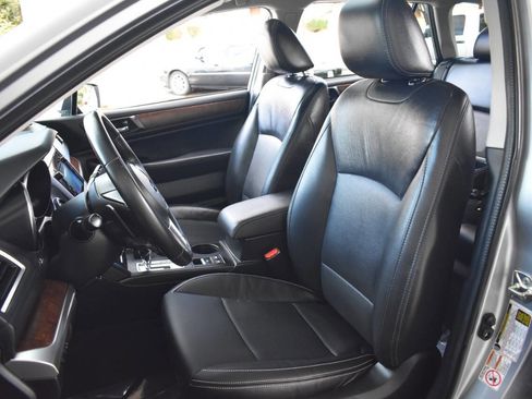 Used 2016 Subaru Outback 3.6R Limited image 29