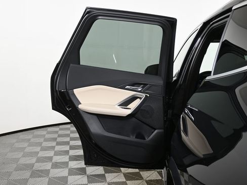 Used 2025 BMW X1 xDrive28i w/ Technology Package image 29