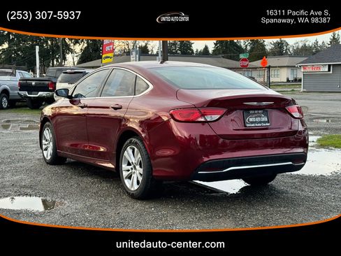 Used 2015 Chrysler 200 Limited image 6