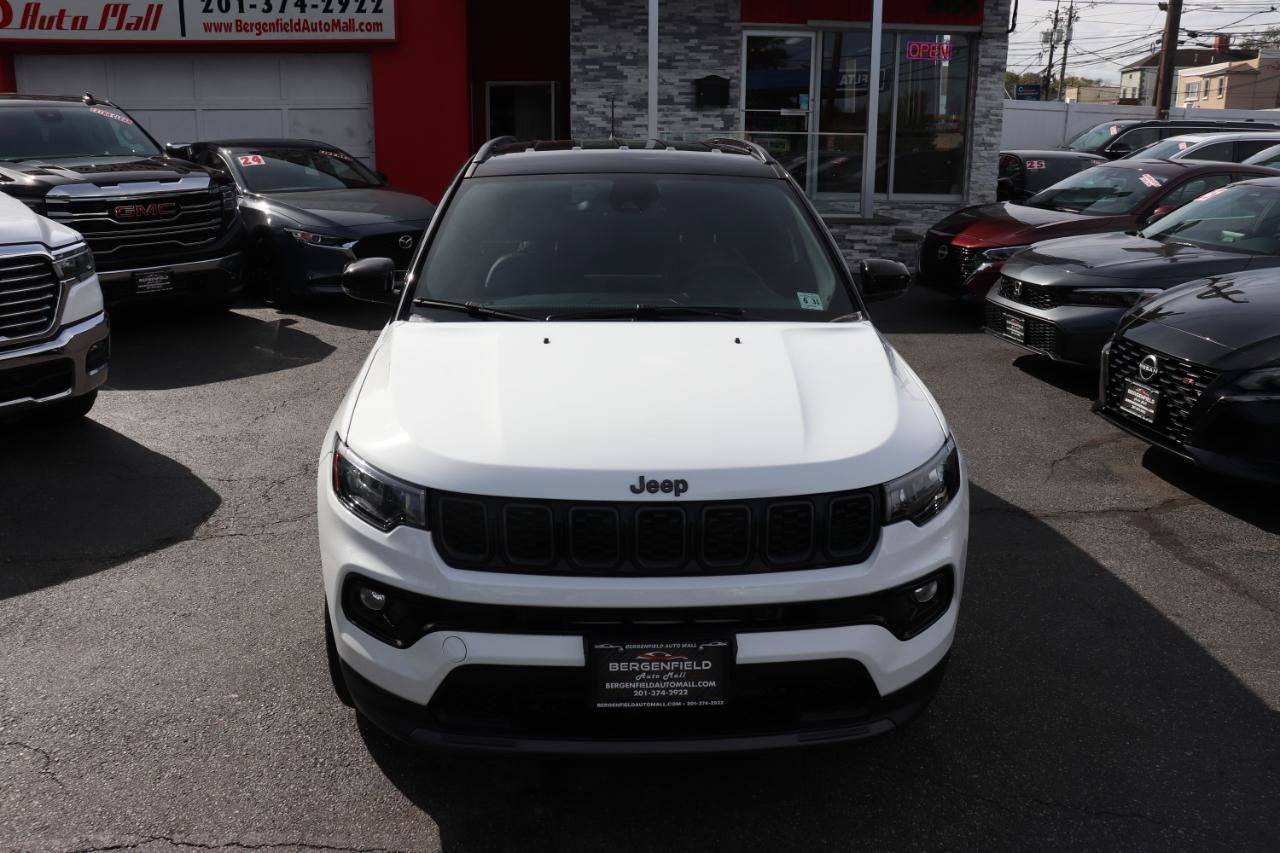 Used 2026 Jeep Compass Limited AWD/4WD image 8