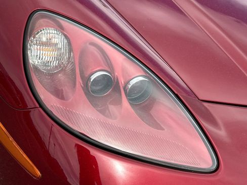 Used 2008 Chevrolet Corvette Convertible w/ Preferred Equipment Group RWD image 18