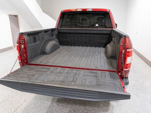 Used 2018 Ford F150 XLT w/ Equipment Group 302A Luxury image 11