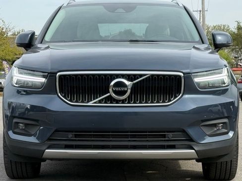 Used 2021 Volvo XC40 T5 Momentum w/ Premium Package image 9