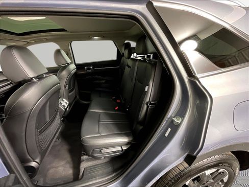 Used 2024 Kia Sorento S w/ Panoramic Sunroof Package FWD image 22