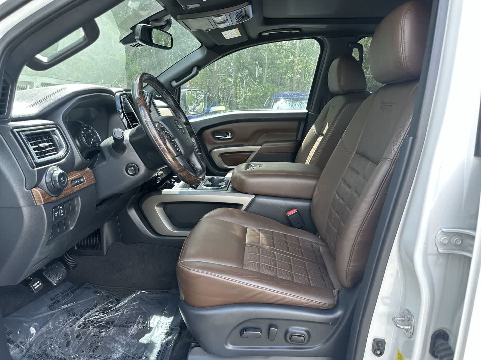Used 2021 Nissan Titan Platinum Reserve w/ Moonroof Package AWD/4WD image 13