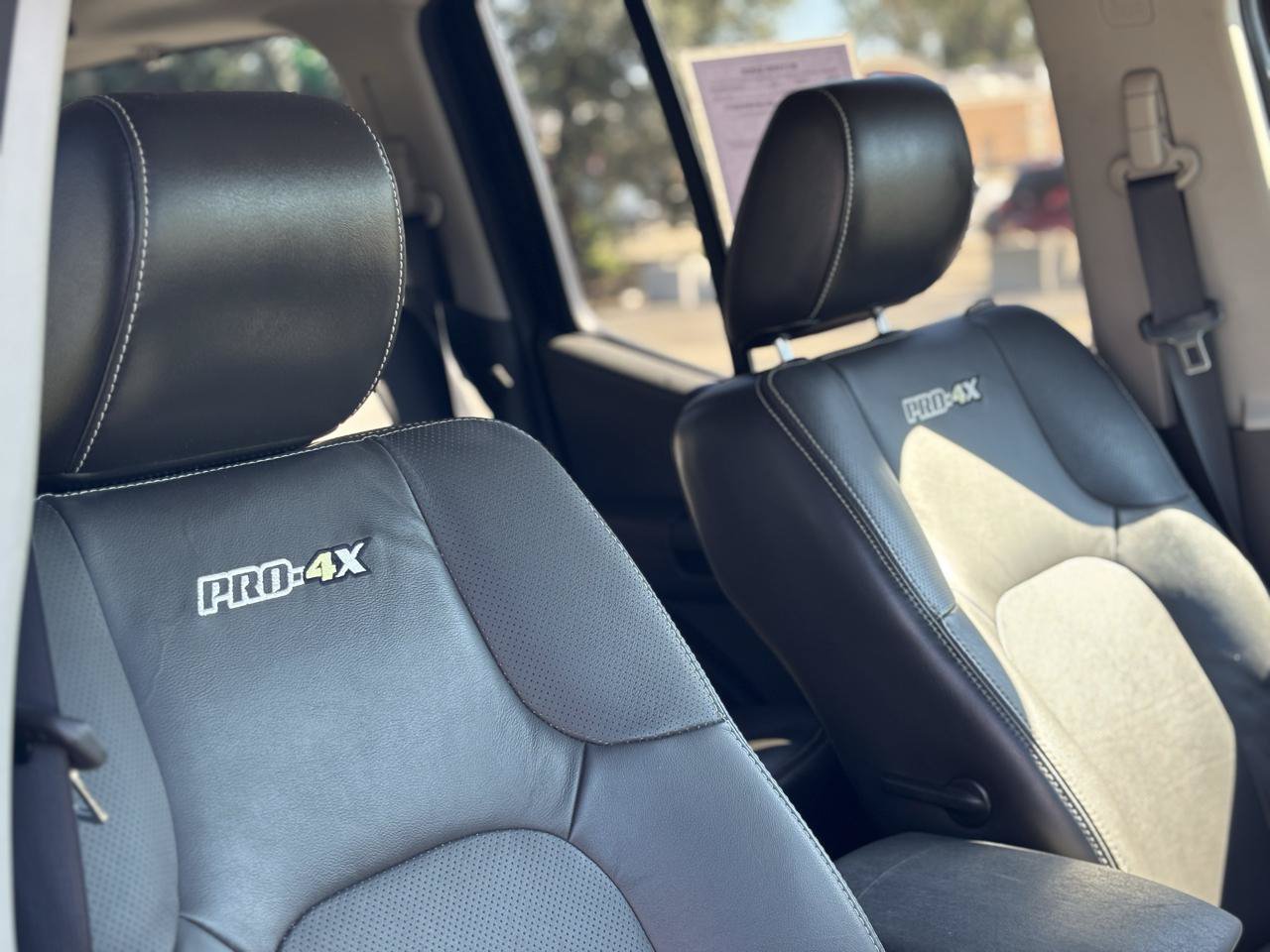 Used 2014 Nissan Xterra PRO-4X w/ Pro-4x Leather Package AWD/4WD image 40