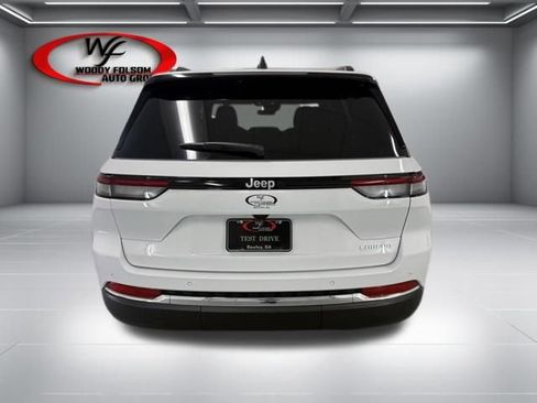 New 2026 Jeep Grand Cherokee Laredo w/ Trailer Tow Package RWD image 7
