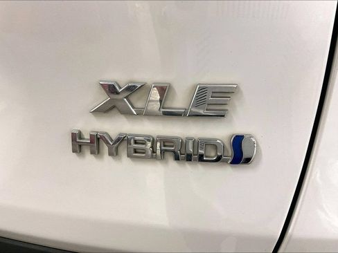 Used 2024 Toyota RAV4 XLE Premium w/ Weather Package AWD/4WD image 11