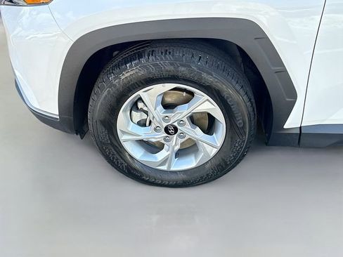 Certified 2024 Hyundai Tucson SE image 30