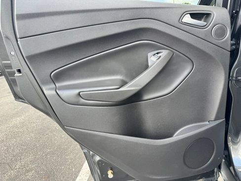 Certified 2017 Ford Escape Titanium FWD image 14