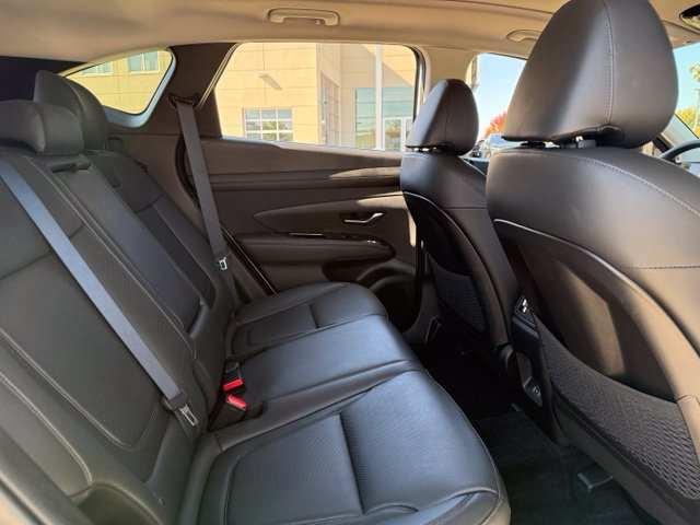 Certified 2025 Hyundai Tucson Limited FWD image 32