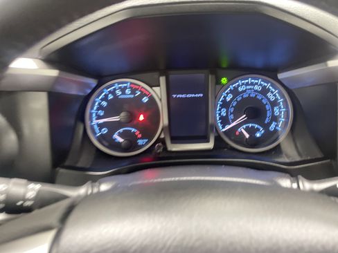 Used 2023 Toyota Tacoma SR5 w/ SX Package image 28