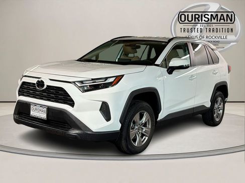 Used 2023 Toyota RAV4 XLE FWD image 2