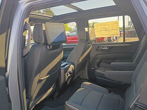 New 2026 Chevrolet Tahoe Premier image 17