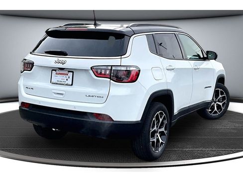 Used 2025 Jeep Compass Limited w/ Sun & Sound Group AWD/4WD image 15