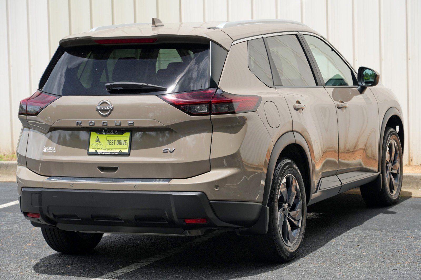 Used 2024 Nissan Rogue SV w/ SV Premium Package FWD image 48