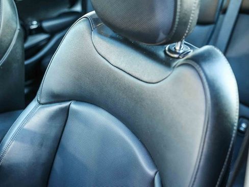 Used 2019 MINI Cooper S image 34