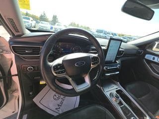 Used 2023 Ford Explorer Limited w/ Limited Technology Package AWD/4WD image 17