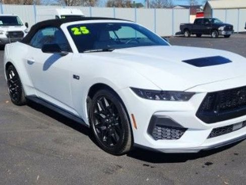 Used 2025 Ford Mustang GT Premium w/ GT Performance Package image 2