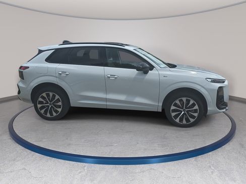 New 2026 Audi Q3 quattro 2.0T AWD/4WD image 4