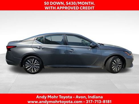 Used 2023 Nissan Altima 2.5 SV w/ SV Premium Package FWD image 8
