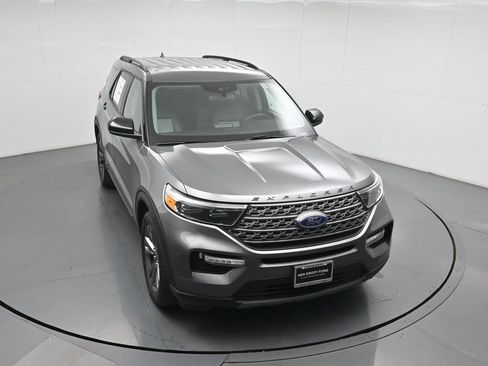 Certified 2023 Ford Explorer XLT w/ Equipment Group 202A RWD image 37