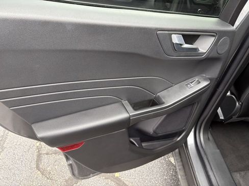 Used 2024 Ford Escape ST-Line Elite w/ Premium Technology Package image 34