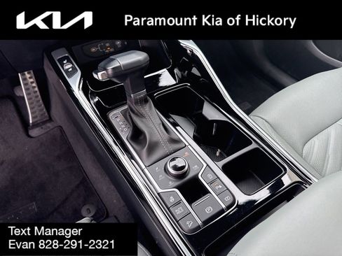 Used 2025 Kia Sorento SX Prestige w/ Sage Leather Package AWD/4WD image 29