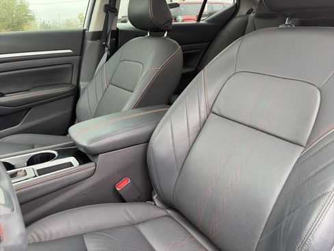 Used 2024 Nissan Altima 2.5 SR w/ SR Premium Package image 22