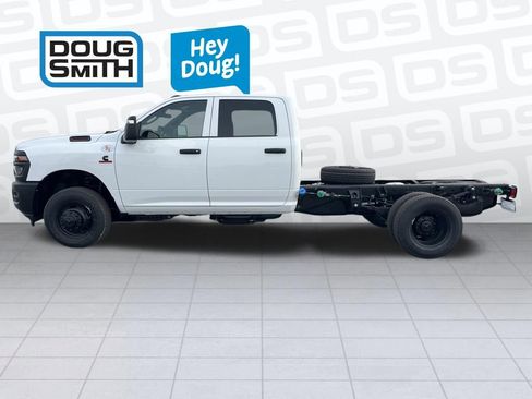 New 2026 RAM 3500 Tradesman AWD/4WD image 3