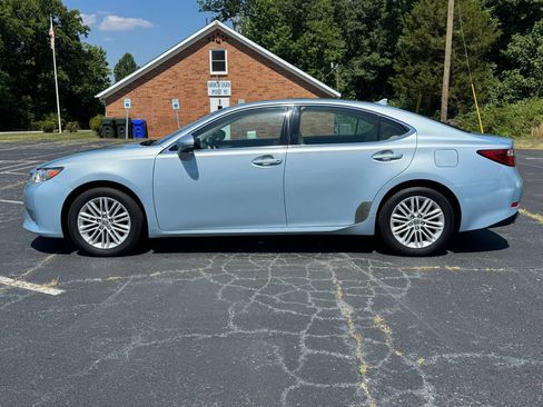 Used 2013 Lexus ES 350 w/ Luxury Pkg FWD image 4