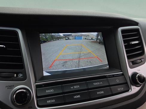 Used 2018 Hyundai Tucson Sport image 19