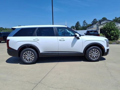 New 2026 Hyundai Palisade SE FWD image 2
