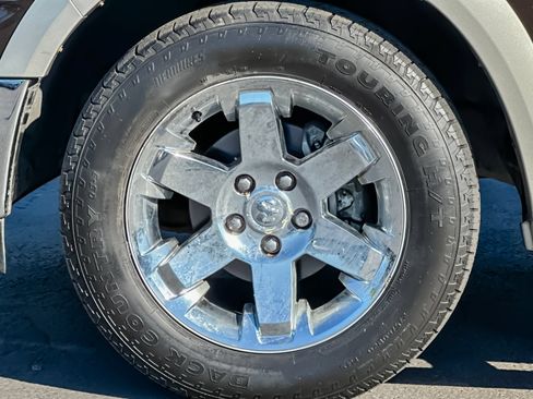 Used 2011 RAM 1500 Laramie AWD/4WD image 22