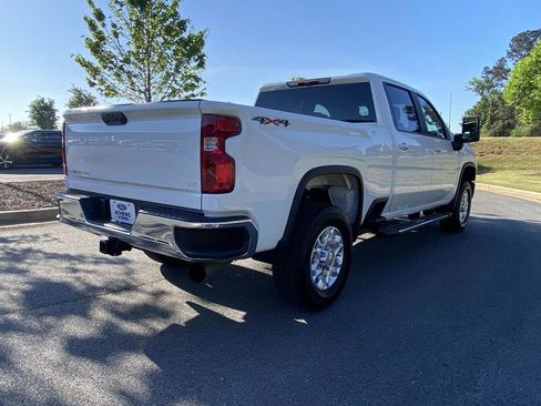 Used 2025 Chevrolet Silverado 3500 LT w/ Safety Package AWD/4WD image 3